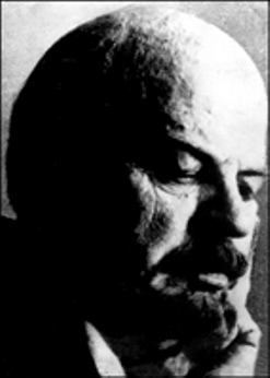 3_matei_sharumov_as_lenin_k.jpg